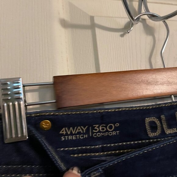 DL1961 Women NWT Dark Grace High-Rise Straight 4Way Stretch 360 Comfort Jeans 28 - Picture 6 of 12